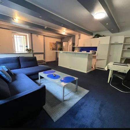 Monteur-apartment Mit 2 Schlafzimmern Apartamento *